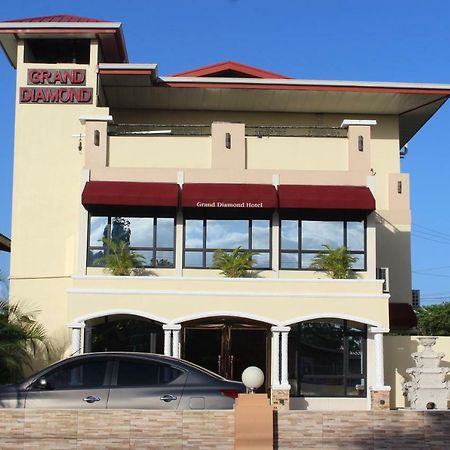 Grand Diamond Hotel Trinidad Piarco Esterno foto