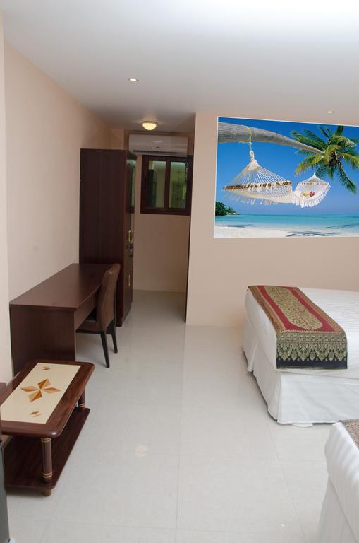 Grand Diamond Hotel Trinidad Piarco Esterno foto